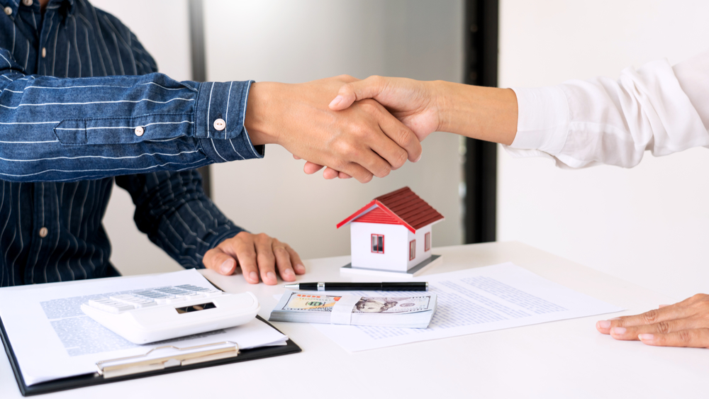 房地產經紀人 房屋鑰匙交接與財產出售協議簽署的關鍵角色