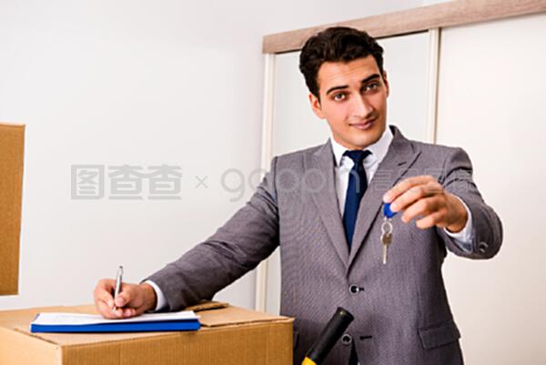 手握新房鑰匙的房地產(chǎn)經(jīng)紀人 房屋經(jīng)紀的新機遇與挑戰(zhàn)